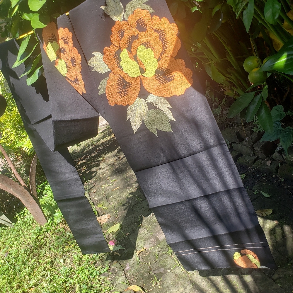 Vintage Japanese Obi Black with Orange Flowers - Picture 3 of 4